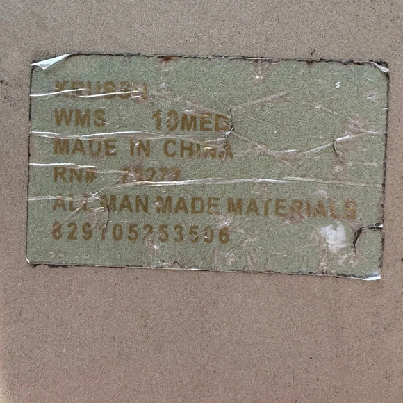 Candies Gold shimmer wedge sandles, size 10 med - Picture 6 of 10